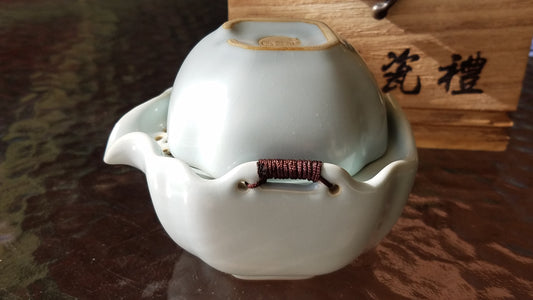 Ru Kiln Ceramic Gaiwan and Cup - Wooden Travel Box